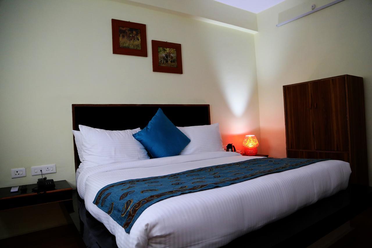 Aravali Clarks Inn Αλγάρ Εξωτερικό φωτογραφία