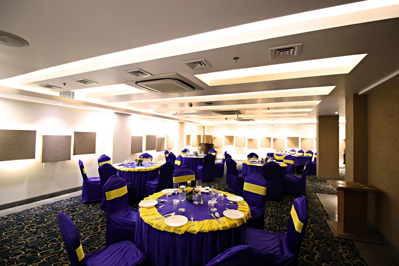 Aravali Clarks Inn Αλγάρ Εξωτερικό φωτογραφία