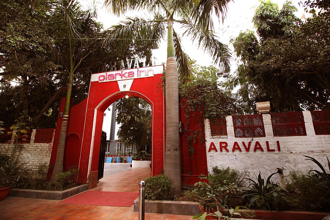 Aravali Clarks Inn Αλγάρ Εξωτερικό φωτογραφία