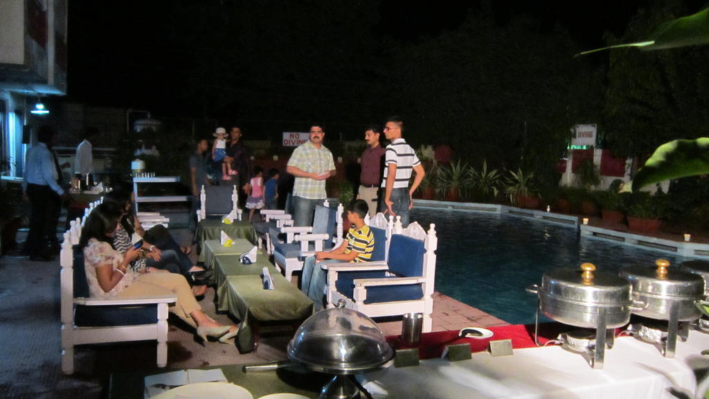 Aravali Clarks Inn Αλγάρ Εξωτερικό φωτογραφία